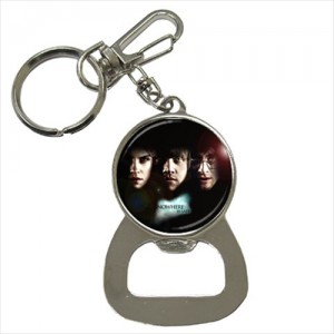 http://www.starsonstuff.com/23617-thickbox/harry-potter-opener-keyring.jpg