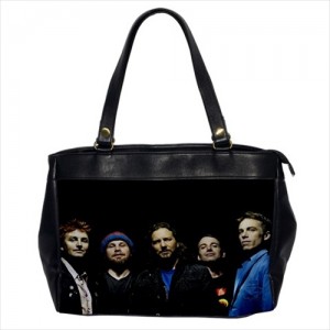 http://www.starsonstuff.com/23905-thickbox/pearl-jam-oversize-office-handbag.jpg