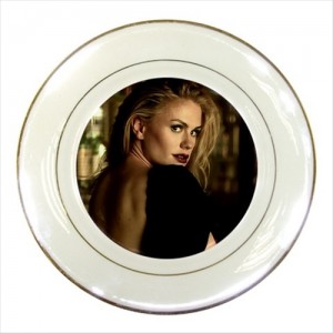 http://www.starsonstuff.com/24164-thickbox/anna-paquin-porcelain-plate.jpg