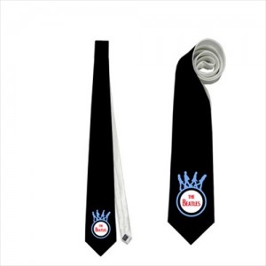 http://www.starsonstuff.com/24236-thickbox/the-beatles-necktie.jpg