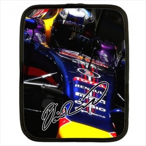 http://www.starsonstuff.com/24660-thickbox/daniel-ricciardo-15-netbook-laptop-case.jpg