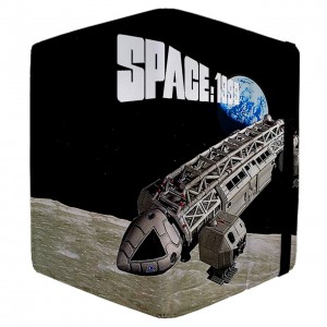 http://www.starsonstuff.com/24995-thickbox/space-1999-apple-ipad-2-book-style-flip-case.jpg