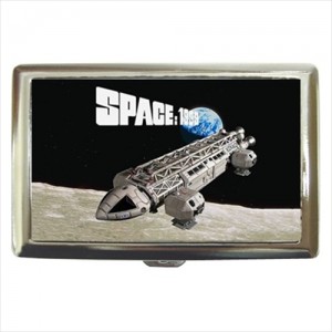 http://www.starsonstuff.com/25092-thickbox/space-1999-cigarette-money-case.jpg