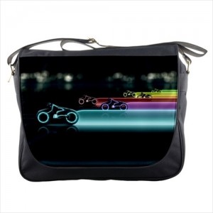 http://www.starsonstuff.com/25128-thickbox/disney-tron-messenger-bag.jpg