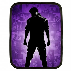 http://www.starsonstuff.com/26150-thickbox/justin-bieber-believe-15-netbook-laptop-case.jpg