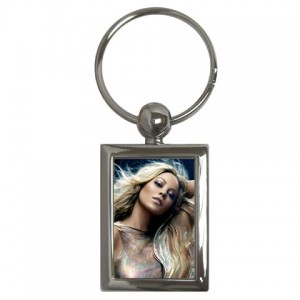 http://www.starsonstuff.com/277-346-thickbox/mariah-carey-rectangle-keyring.jpg