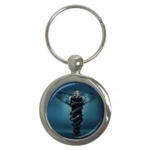 http://www.starsonstuff.com/289-358-thickbox/hugh-laurie-dr-house-round-keyring.jpg