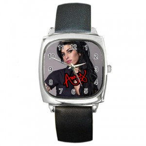 http://www.starsonstuff.com/3216-thickbox/amy-winehouse-signature-silver-tone-square-metal-watch.jpg