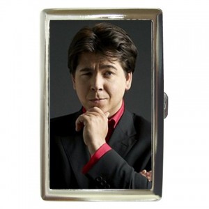 http://www.starsonstuff.com/3500-thickbox/michael-mcintire-cigarette-money-case.jpg