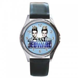 http://www.starsonstuff.com/3752-thickbox/jedward-silver-tone-round-metal-watch.jpg