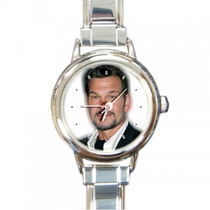 http://www.starsonstuff.com/3822-thickbox/patrick-swayze-round-italian-charm-watch.jpg