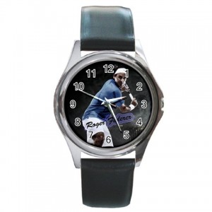 http://www.starsonstuff.com/3836-thickbox/roger-federer-silver-tone-round-metal-watch.jpg