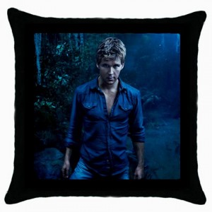 http://www.starsonstuff.com/3871-thickbox/true-blood-jason-cushion-cover.jpg