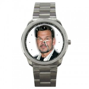 http://www.starsonstuff.com/3935-thickbox/patrick-swayze-sports-style-watch.jpg