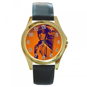 http://www.starsonstuff.com/3956-thickbox/justin-bieber-gold-tone-metal-watch.jpg