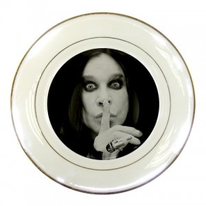http://www.starsonstuff.com/417-494-thickbox/ozzy-osbourne-porcelain-plate.jpg