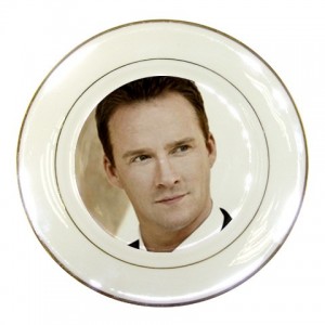 http://www.starsonstuff.com/421-498-thickbox/russell-watson-porcelain-plate.jpg