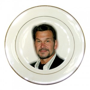 http://www.starsonstuff.com/4390-thickbox/patrick-swayze-porcelain-plate.jpg