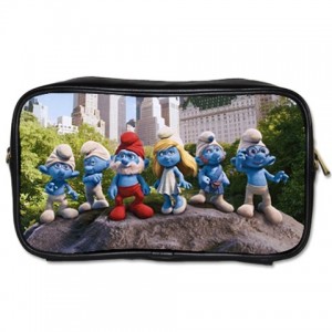 http://www.starsonstuff.com/4463-thickbox/the-smurfs-toiletries-bag.jpg