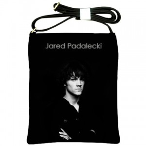 http://www.starsonstuff.com/4527-thickbox/jared-padalecki-supernatural-shoulder-sling-bag.jpg