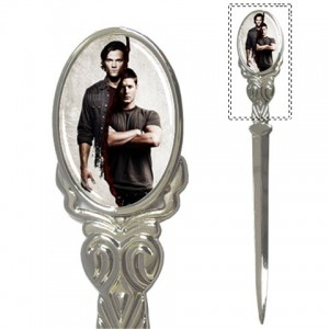 http://www.starsonstuff.com/4631-thickbox/supernatural-letter-opener.jpg