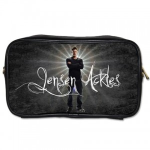 http://www.starsonstuff.com/4929-thickbox/jensen-ackles-supernatural-toiletries-bag.jpg