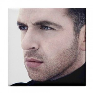http://www.starsonstuff.com/5148-thickbox/westlife-mark-face-towel.jpg