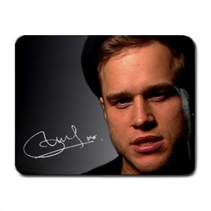 http://www.starsonstuff.com/53-114-thickbox/olly-murs-small-mousemat.jpg