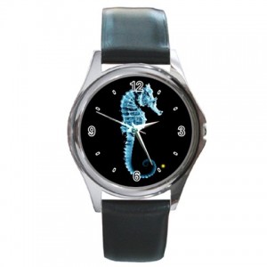 http://www.starsonstuff.com/5664-thickbox/the-fringe-glyph-silver-tone-round-metal-watch.jpg