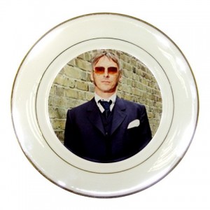 http://www.starsonstuff.com/575-663-thickbox/paul-weller-porcelain-plate.jpg