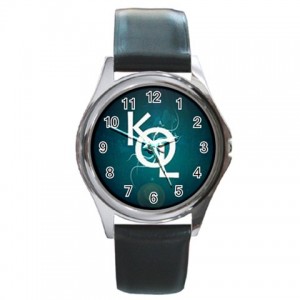 http://www.starsonstuff.com/5879-thickbox/kings-of-leon-silver-tone-round-metal-watch.jpg
