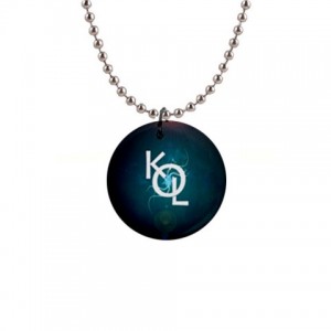 http://www.starsonstuff.com/5894-thickbox/kings-of-leon-necklace.jpg