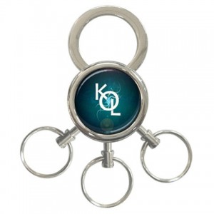http://www.starsonstuff.com/5901-thickbox/kings-of-leon-3-ring-keyring.jpg
