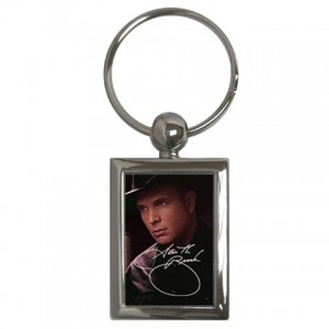 http://www.starsonstuff.com/6069-thickbox/garth-brooks-signature-rectangle-keyring.jpg