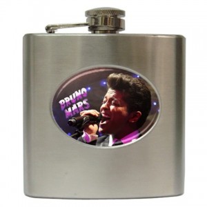 http://www.starsonstuff.com/6183-thickbox/bruno-mars-6oz-hip-flask.jpg