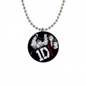 http://www.starsonstuff.com/6236-thickbox/one-direction-necklace.jpg