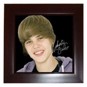 http://www.starsonstuff.com/63-126-thickbox/justin-bieber-framed-tile.jpg