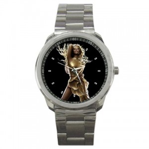 http://www.starsonstuff.com/6325-thickbox/mariah-carey-sports-style-watch.jpg