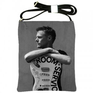 http://www.starsonstuff.com/6370-thickbox/bryan-adams-shoulder-sling-bag.jpg