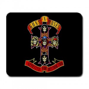 http://www.starsonstuff.com/6382-thickbox/guns-n-roses-large-mousemat.jpg