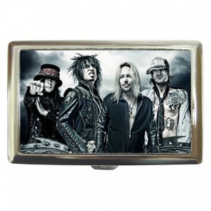 http://www.starsonstuff.com/6431-thickbox/motley-crue-cigarette-money-case-.jpg