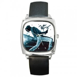 http://www.starsonstuff.com/6558-thickbox/queen-freddie-mercury-signature-square-metal-watch.jpg