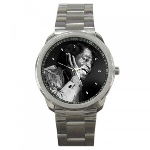 http://www.starsonstuff.com/6593-thickbox/james-brown-sports-style-watch.jpg