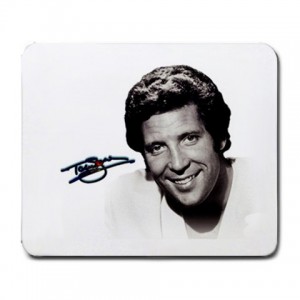 http://www.starsonstuff.com/6704-thickbox/tom-jones-signature-large-mousemat.jpg