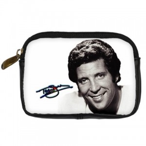 http://www.starsonstuff.com/6707-thickbox/tom-jones-signature-digital-camera-case.jpg