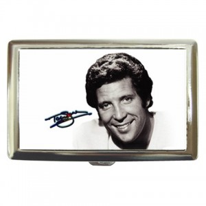 http://www.starsonstuff.com/6712-thickbox/tom-jones-signature-cigarette-money-case-.jpg