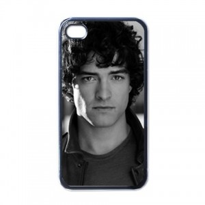 http://www.starsonstuff.com/713-839-thickbox/lee-mead-apple-apple-iphone-4-4s-ios-5-case.jpg