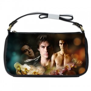 http://www.starsonstuff.com/7586-thickbox/ian-somerhalder-shoulder-clutch-bag.jpg