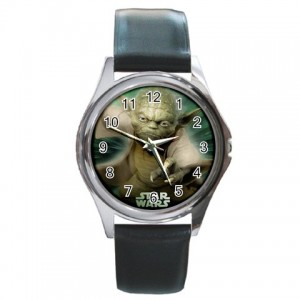 http://www.starsonstuff.com/832-976-thickbox/star-wars-master-yoda-silver-tone-round-metal-watch.jpg