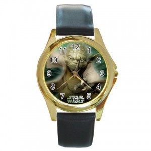 http://www.starsonstuff.com/835-985-thickbox/star-wars-master-yoda-gold-tone-metal-watch.jpg